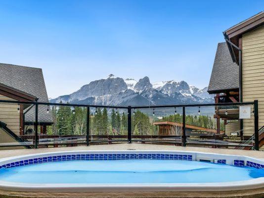 3 Bedroom Condo By Canadian Rockies Vacation Rentals Canmore Extérieur photo