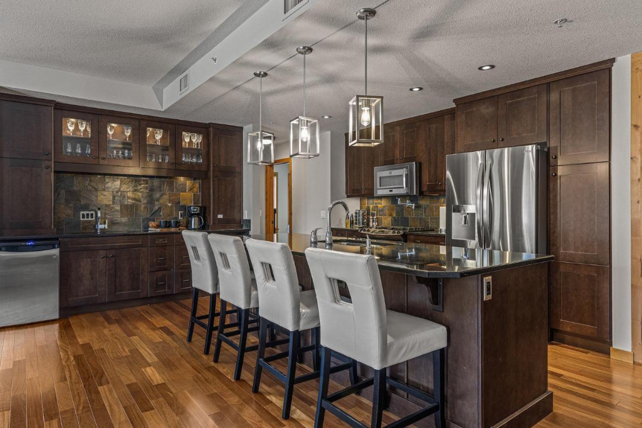 3 Bedroom Condo By Canadian Rockies Vacation Rentals Canmore Extérieur photo