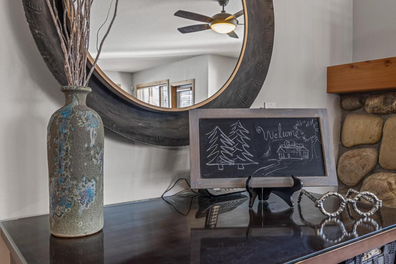 3 Bedroom Condo By Canadian Rockies Vacation Rentals Canmore Extérieur photo