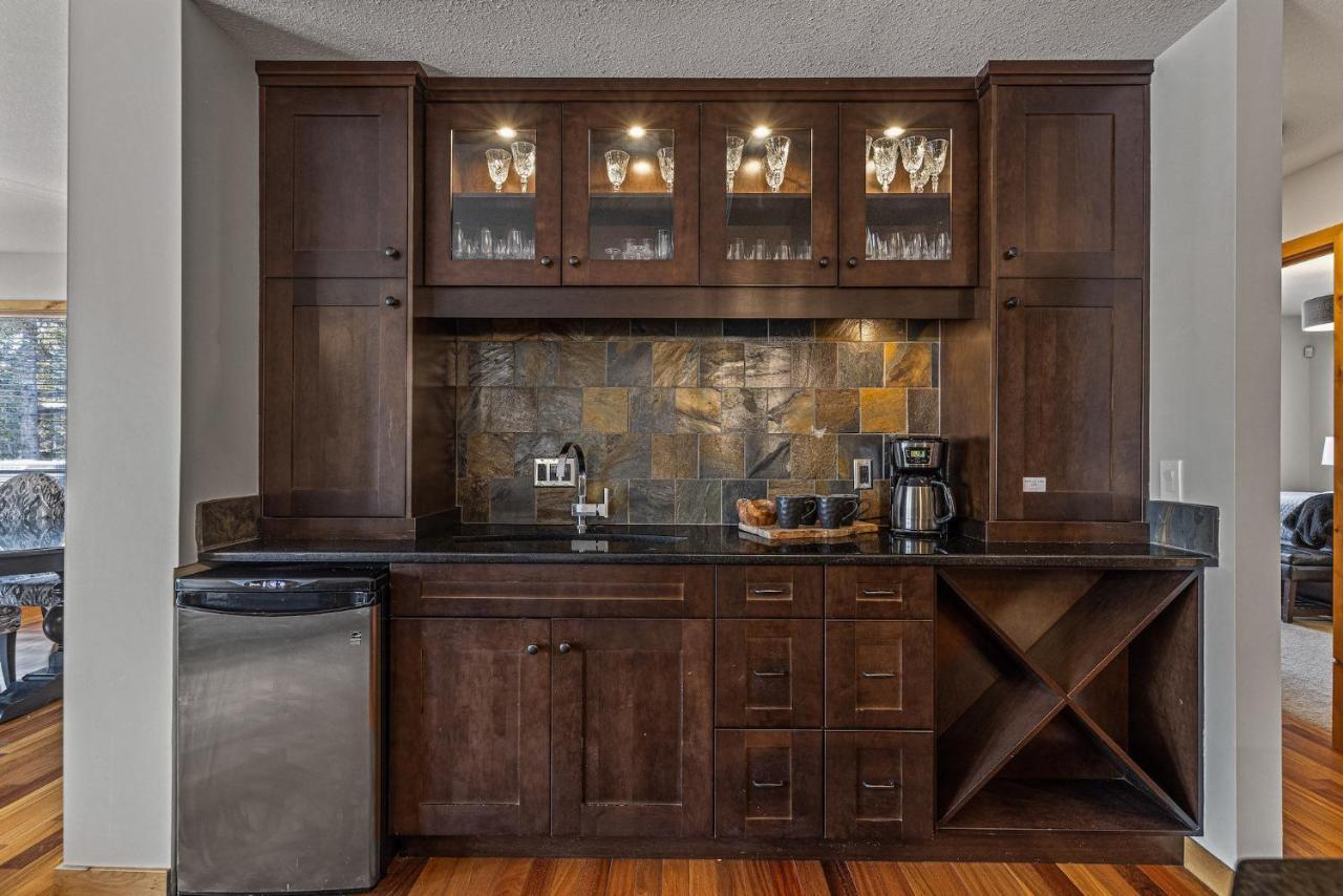 3 Bedroom Condo By Canadian Rockies Vacation Rentals Canmore Extérieur photo